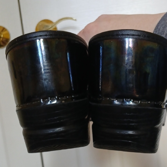 Dansko Iridescent Black Women's Mules - Picture 6 of 7